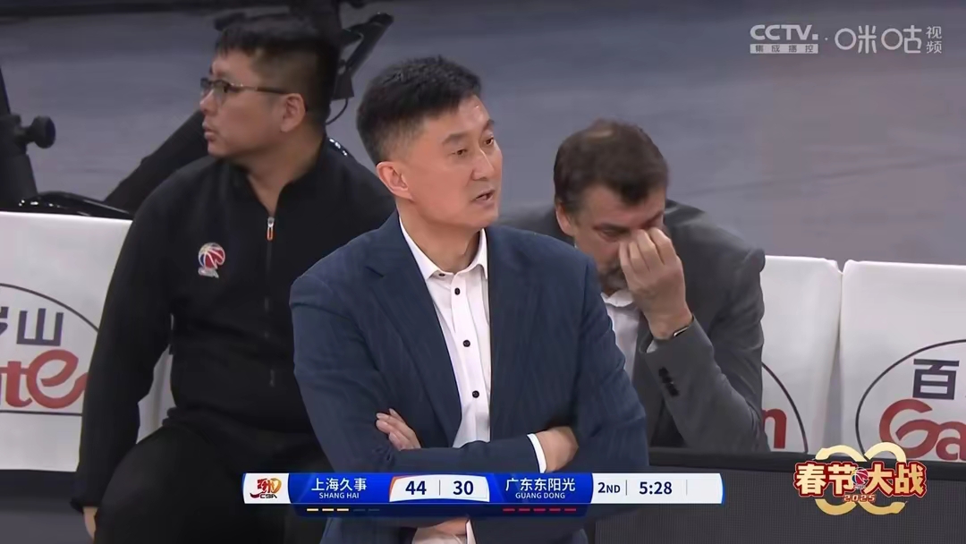 包含辽宁队将迎战广东，谁能脱颖而出？的词条