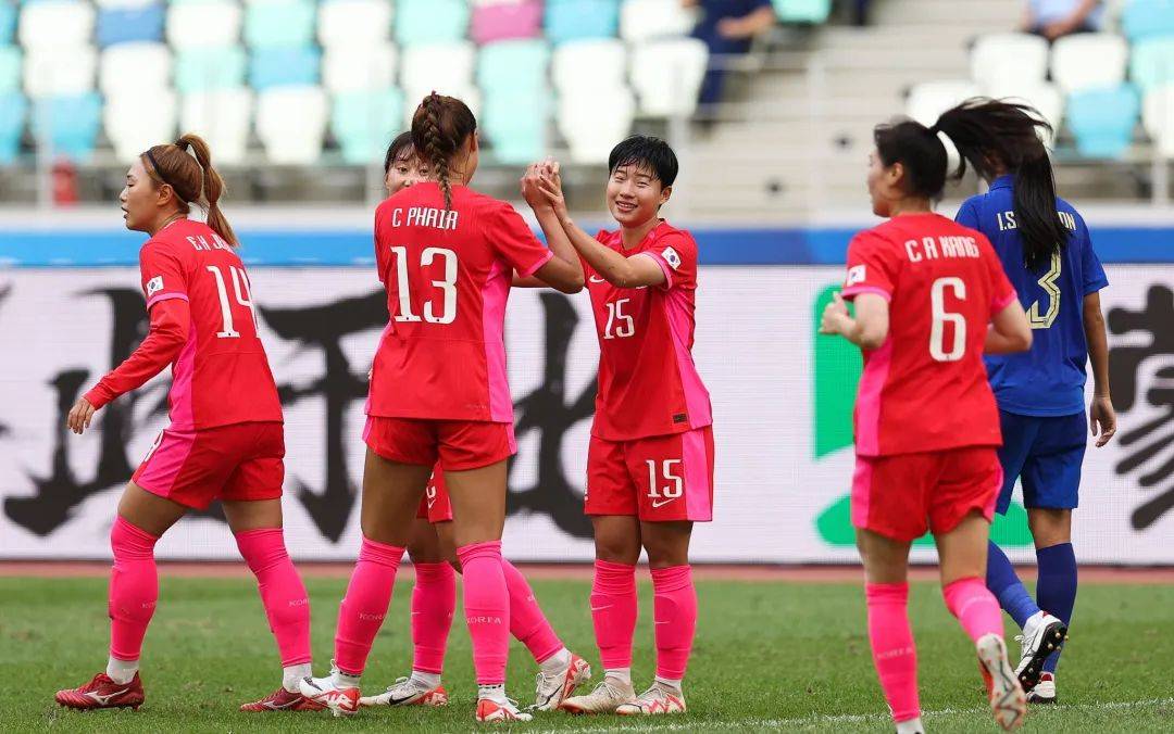日本女足表现出色，夺得冠军头衔