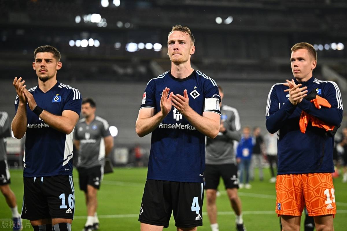 汉堡球队再添一胜,冲击前四有望! 汉堡球队再添一胜,冲击前四有望!