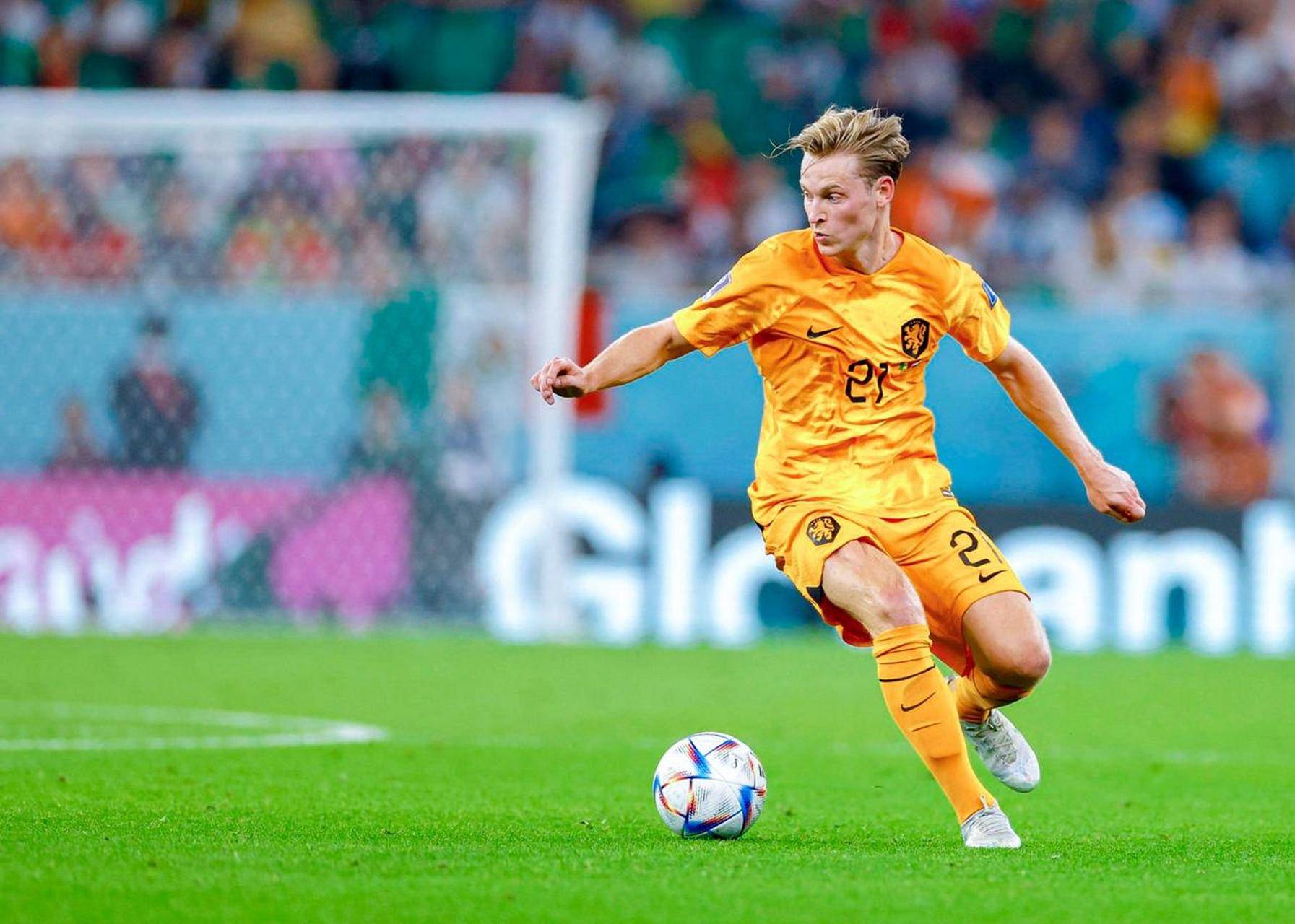 关于荷兰队遭遇西班牙逆袭,遭遇困境的信息 关于荷兰队遭遇西班牙逆袭,遭遇困境的信息