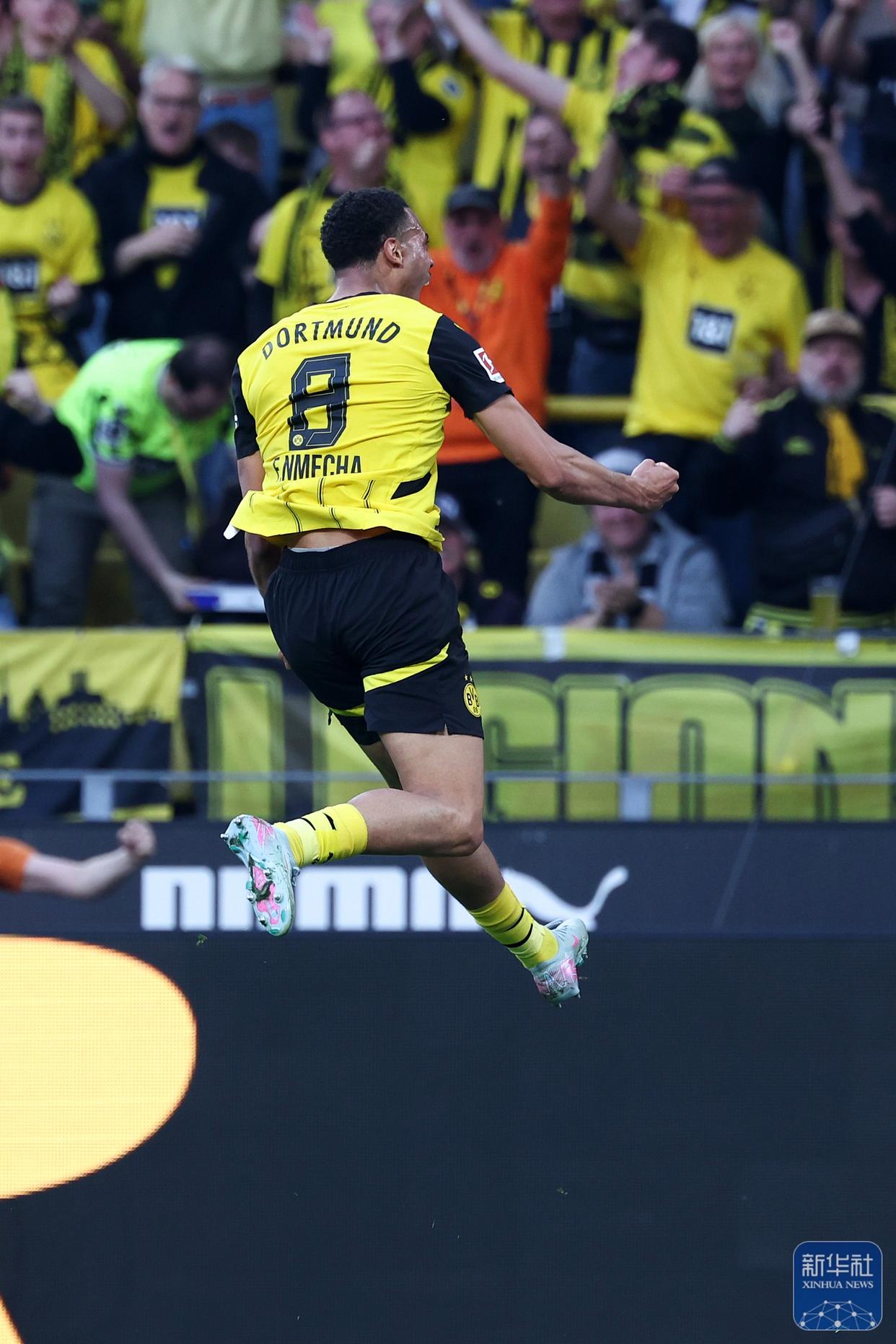 AG真人官方入口-门兴格拉德巴赫队官方宣布换帅消息