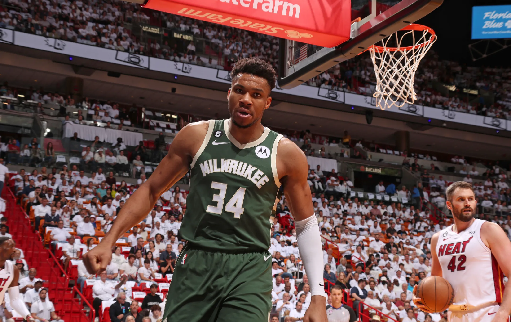 AG百家乐网页-雄鹿队主场大胜开拓者队，气势如虹的简单介绍