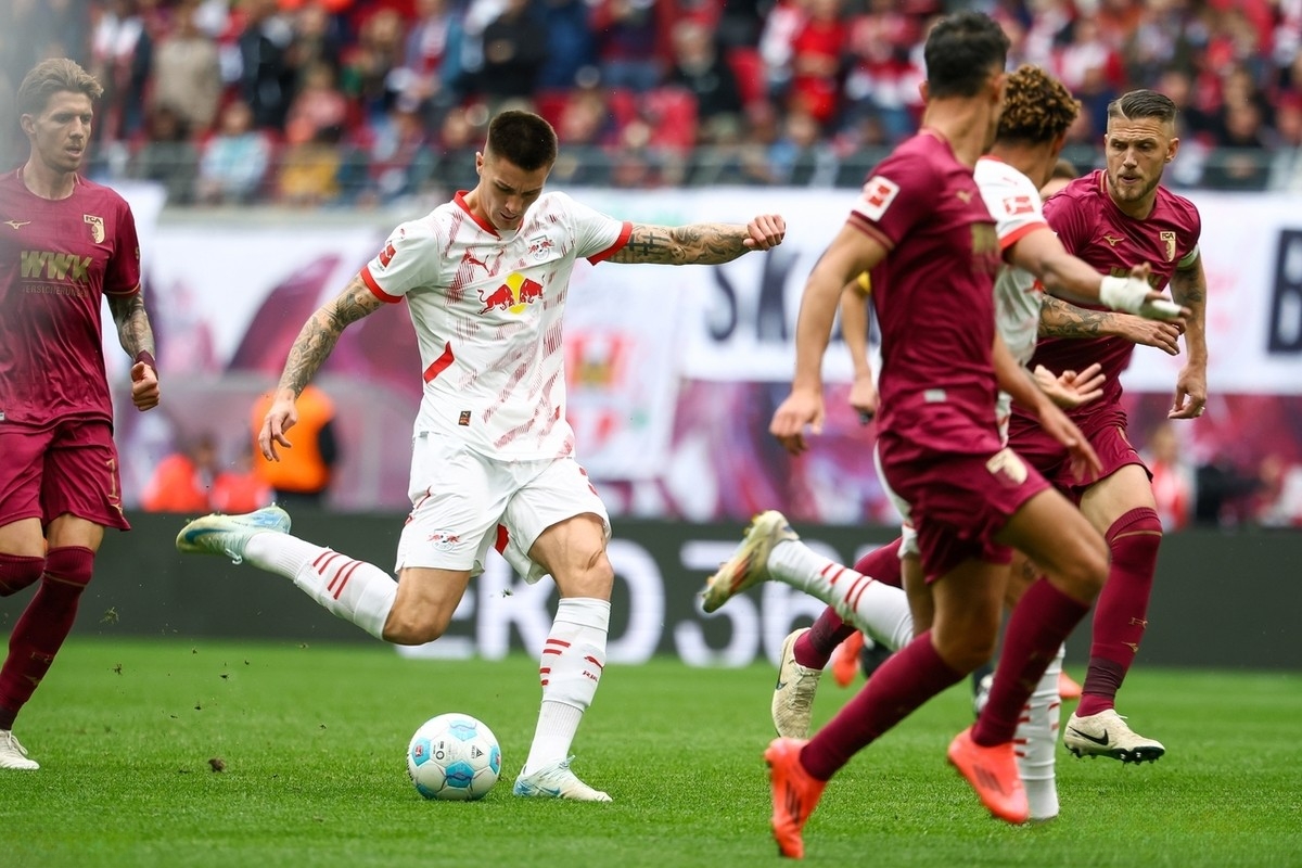 AG百家乐官方网站-莱比锡红牛主场小胜弗兰克福，继续领跑