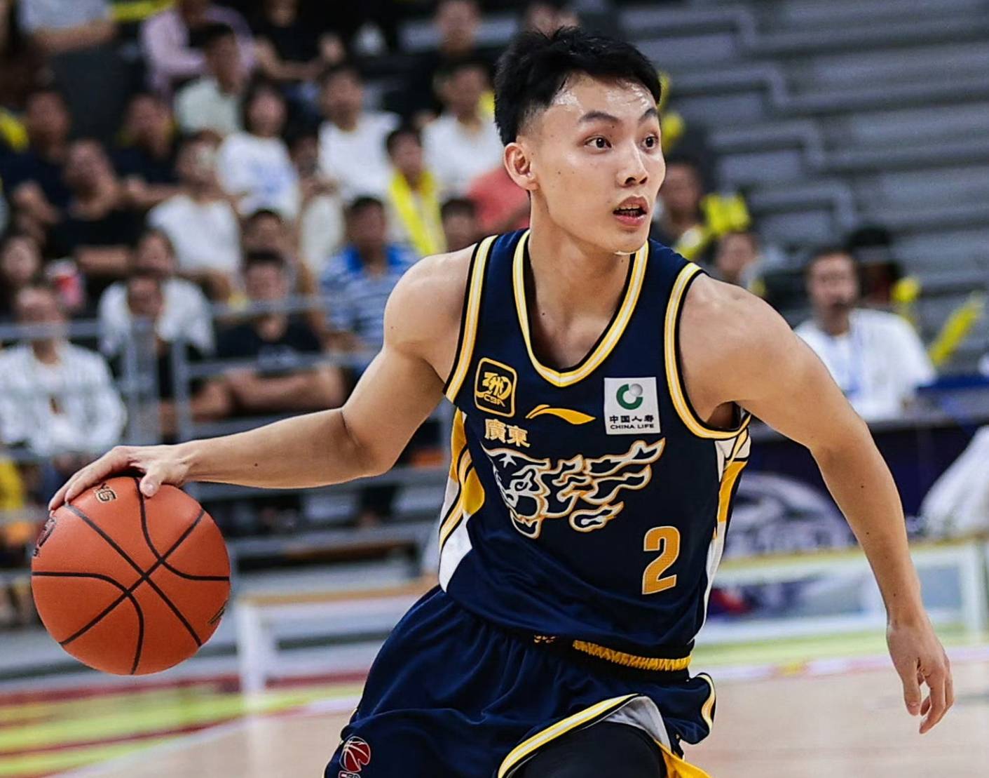 -广东队险胜步行者，孙铭徽高光表现