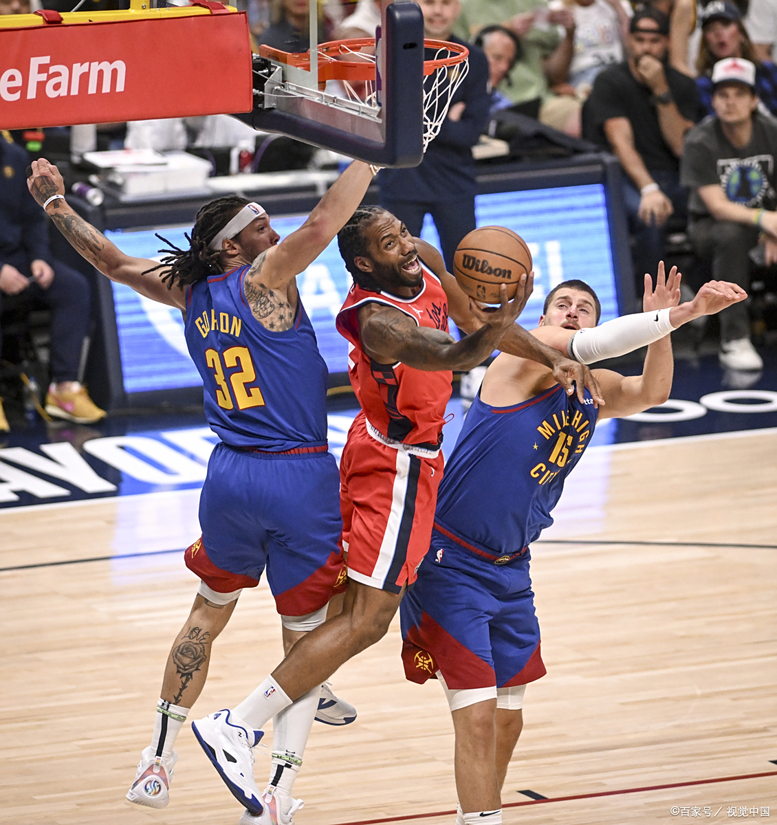 快船险胜福建队，约基奇带队取胜