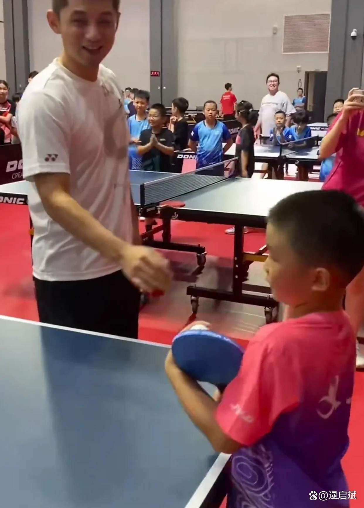 包含英格兰队绝杀德国队,张继科惊艳四座的词条 包含英格兰队绝杀德国队,张继科惊艳四座的词条