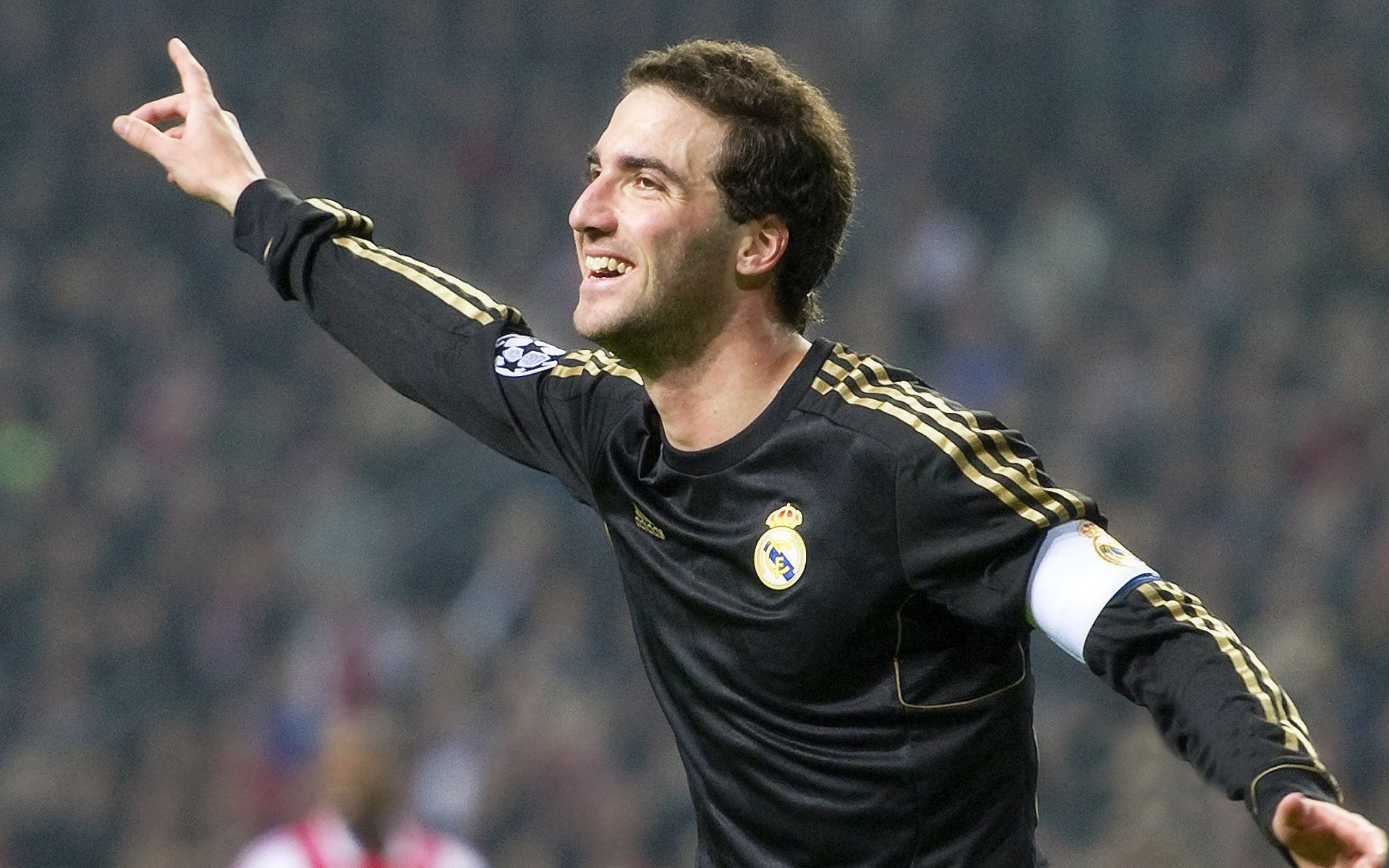 AG视讯-钢铁骑士，当哈弗茨扛起摇摇欲坠的西班牙战车